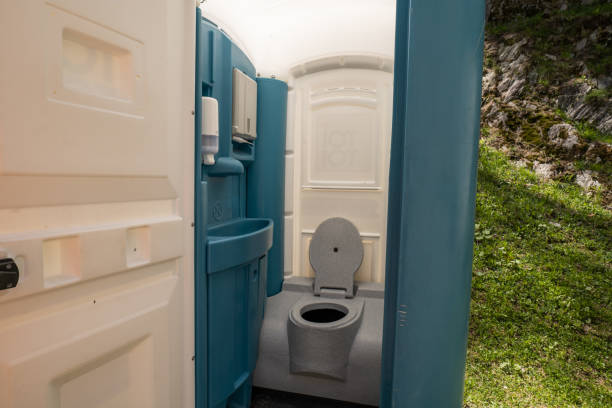 Best Portable restroom trailer rental  in Bellmead, TX